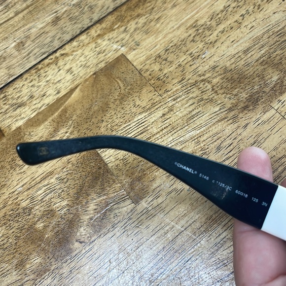 CHANEL Sunglasses 5146A - Picture 6 of 7